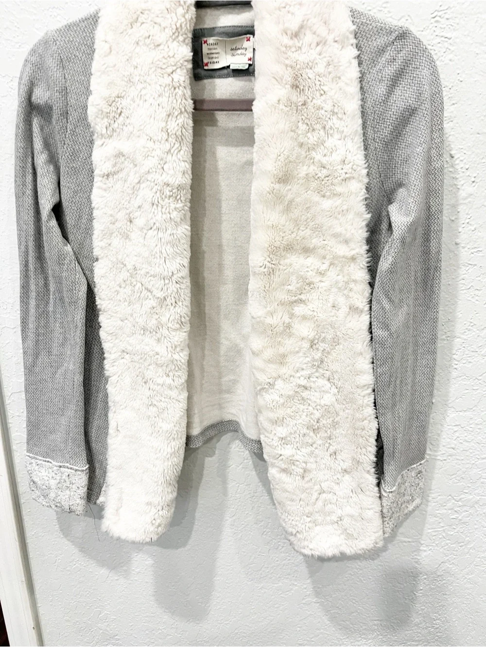 Anthropologie Saturday Sunday Abrose Fur Collar Cardigan Sweater Size Large Cozy